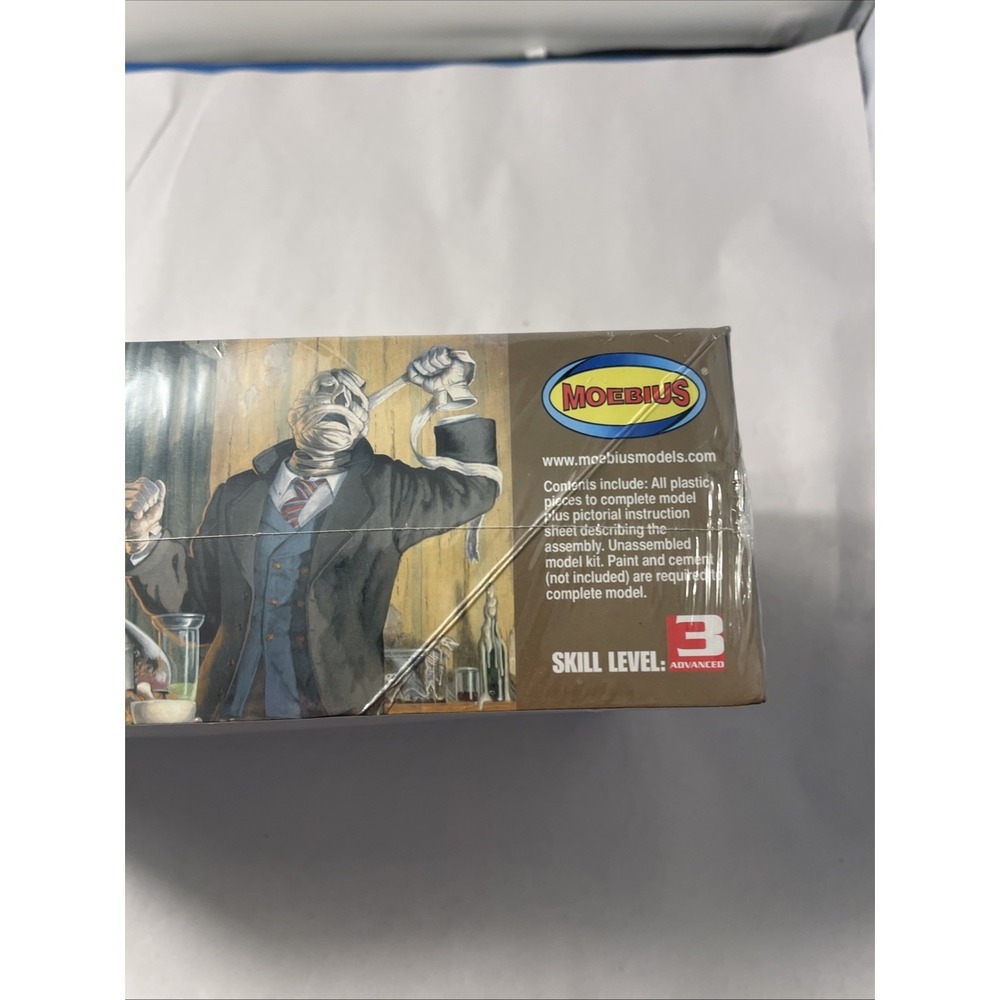 Moebius 1/8 Scale The Invisible Man Plastic Model Kit 903 Sealed New - Picture 14 of 16